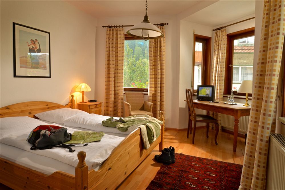 Gasthof Adler ชรัมแบร์ก ภายนอก รูปภาพ